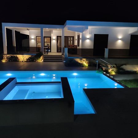 Luxury Villa Anemone With Private Pool Pastida Екстериор снимка