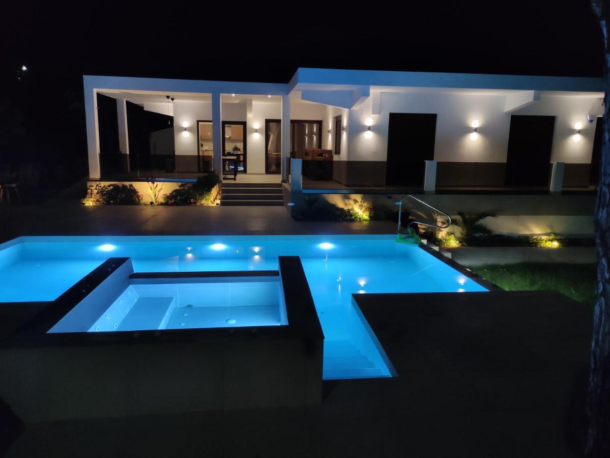 Luxury Villa Anemone With Private Pool Pastida Екстериор снимка
